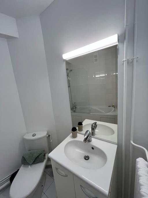 Modern Apartment Near The Eiffel Tower, 45M 巴黎 外观 照片